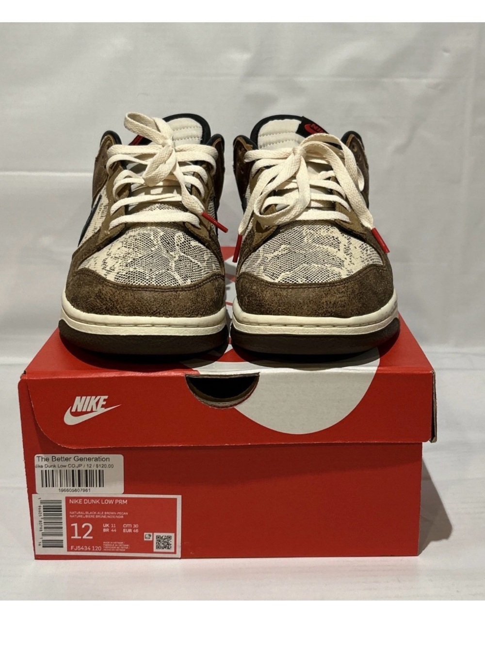 Nike FJ5434-120 snake skin  Black and White Size Label Tag